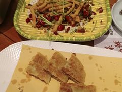 -黄泥岗·地道湖北菜(奥特莱斯店)