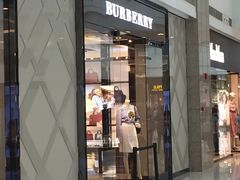 -BURBERRY(上海港汇恒隆广场店)