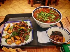 -云阿蛮云南生烫牛肉米线(奉贤路店)