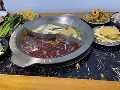 -重庆故事姊妹老火锅(财经学院店)