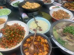 -川流不息·地道川菜·小龙虾(松东路店)