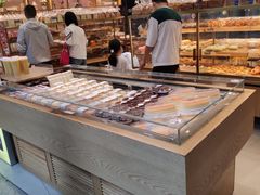 面包甜点陈列柜-Bread Talk 面包新语(荟聚店)