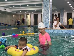 -乐悠游亲子游泳俱乐部