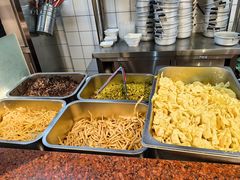 -丽丽三鲜螺蛳粉(田林路店)