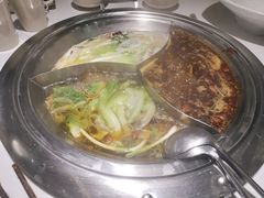 -老房老舍重庆火锅(假日城市店)