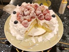 草莓蛋糕-太原富力万达文华酒店·美食汇西餐厅