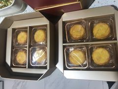 奶黄月饼-王府半岛酒店·半岛精品店