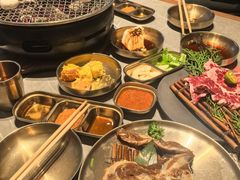 -草家酱蟹炭火烤肉店(珲春南路一店)