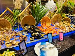 -亚龙湾希尔顿自助餐厅·海鲜·烧烤·沙滩BBQ·现场乐队