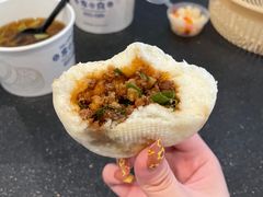 -李与白包子铺(桐梓林店)