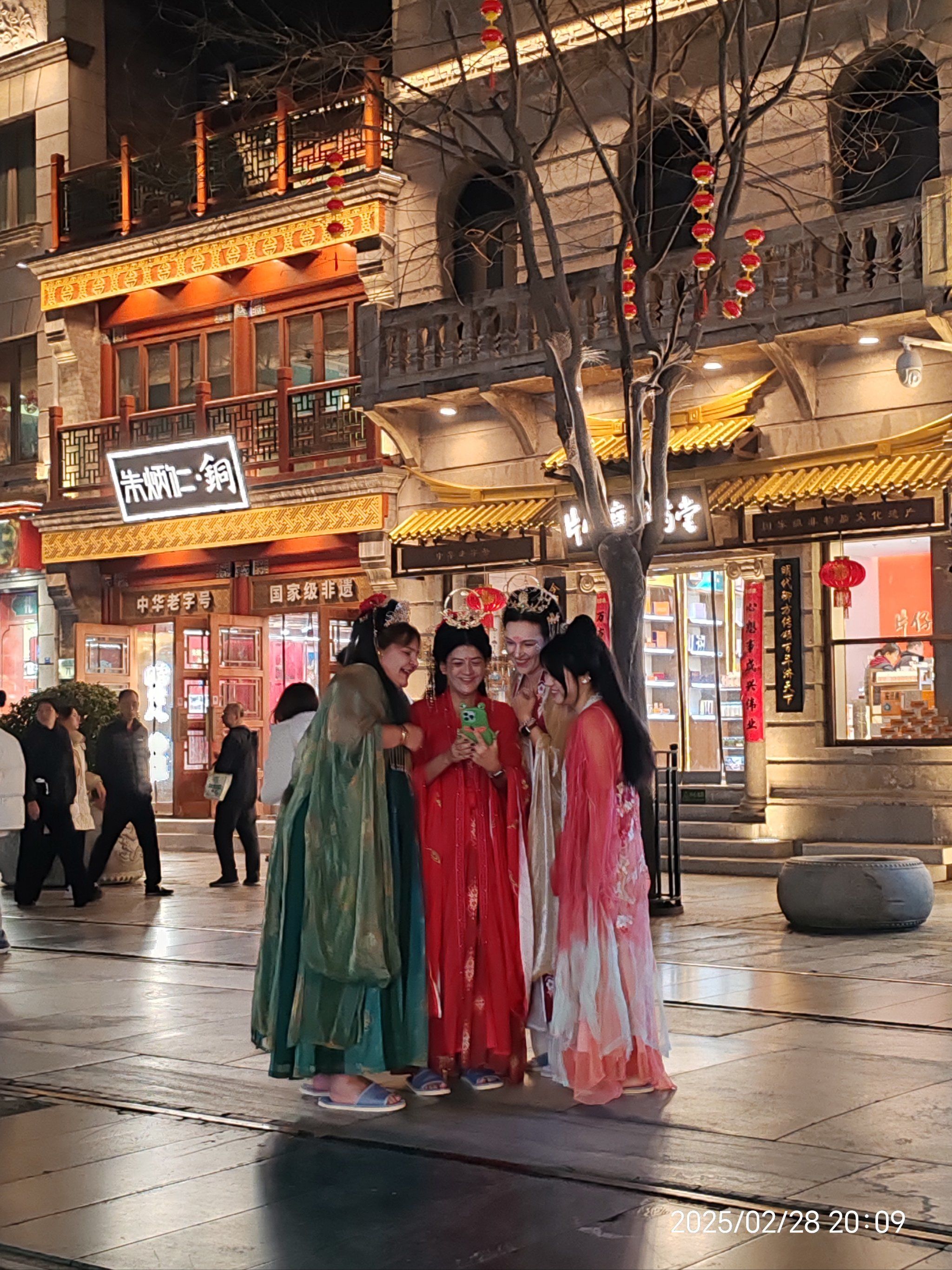 汉服传情 体验文化魅