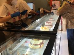 -花花卷卷·鲜食蛋糕(静安久光百货店)