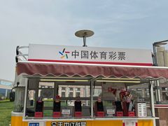 -泉城广场