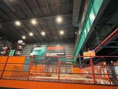 -极限PLAY运动娱乐新世界·团建派对潮玩休闲馆·室内蹦极高空游乐园