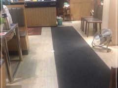 -胡须佬鸡煲四季火锅店(石厦西村直营店)