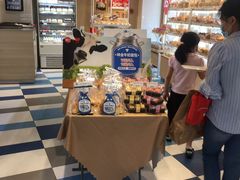 -85度C(生甜甜圈研究工坊·上海平凉店)