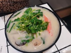 -肥汁米蘭香港米线(长宁来福士店)