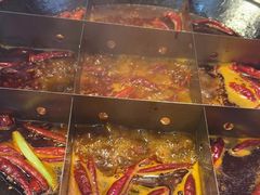 -巴卤社老火锅(财富店)