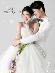 -蒙娜丽莎婚纱摄影(爱城总店)