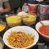 可以吃十碗饭！此外，餐厅的的服务也十分到位