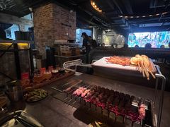 -麦凯伦烧烤·精酿超级工厂店(金桥总店)