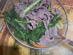-洱火云南酸菜牛肉火锅(石景山当代商城店)