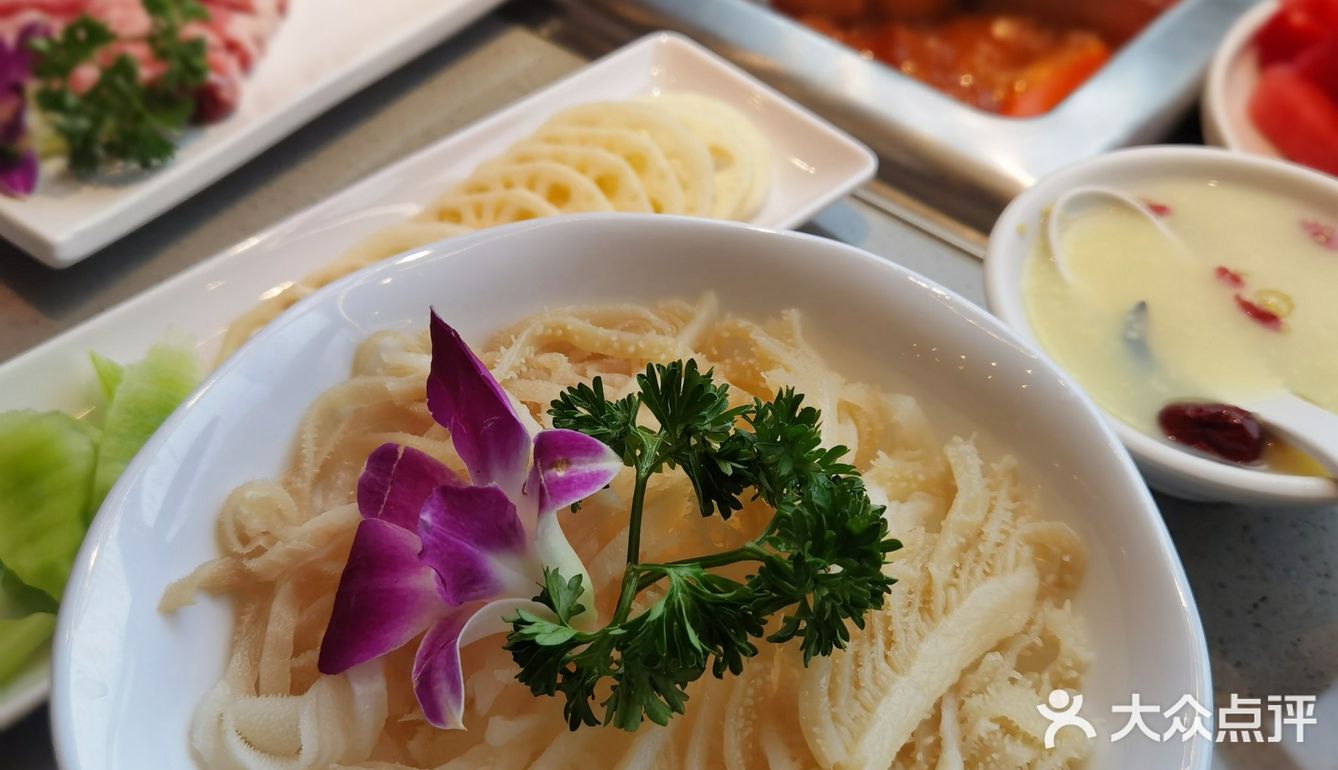 嘿川鲜货🥘|温柔的四川味道，辽参锅底赞
