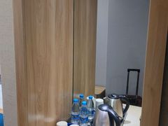 -金皇国际大酒店(桂林两江四湖火车站店)