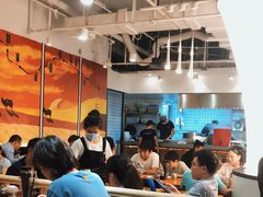 大堂-嘻小北·兰州清汤牛肉面(太平洋森活天地店)