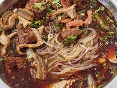 -鹍记特色牛杂面