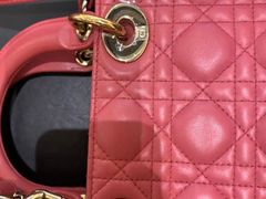 -爱革·奢品·鞋包·衣物·家居(金桥国际商业广场店)