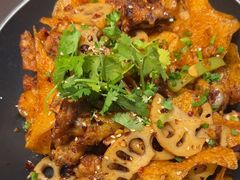 -川流不息·地道川菜·小龙虾(松东路店)