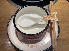 -山城外·非遗酸菜鱼(蜀都万达店)