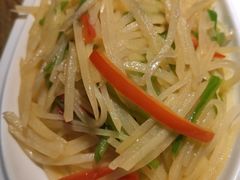 酸辣土豆丝-渝信川菜 · 川味家常菜(长安店)