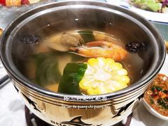 -海鲨湾海鲜会馆(百家湖1912店)