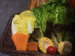 蔬菜拼盘-打酱友•斑鱼海鲜粥火锅(吴桥店)