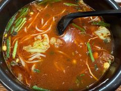 香辣过桥米线-滇越乘象云南餐厅(次渠店)