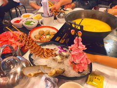 -鲜入围煮花胶鸡海鲜火锅