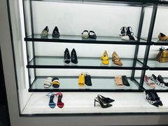 -CHARLES&KEITH(1234space店)