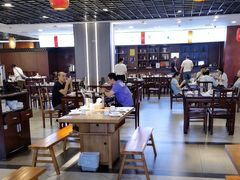 -潇湘华天大酒店-湘·悦美食街(芙蓉中路店)