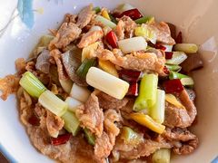 弥勒杀猪菜-湖泉水云间餐厅·弥勒地道菜(B座店)