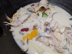 菌菇汤锅底-鲜潭蒸汽石锅鱼(五道口购物中心店)