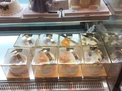 面包甜点陈列柜-爱上甜蜜蜜(田盛街店)