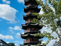 -龙华寺