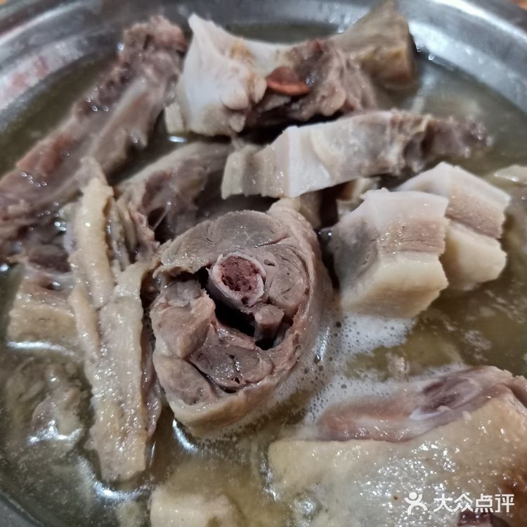 大白鹅觅食记‖盐水鸭
