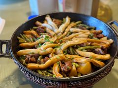 -靠山屯东北农家菜(八龙桥雅苑店)