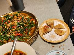 -有红鸡毛店·川菜(建设路店)