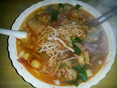 三鲜面＋青菜＋香肠-管记皮肚面