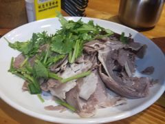 秘制白切贵州山羊肉-遵义虾子卢四羊肉粉(大沽路店)
