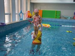 -乐悠游亲子游泳俱乐部